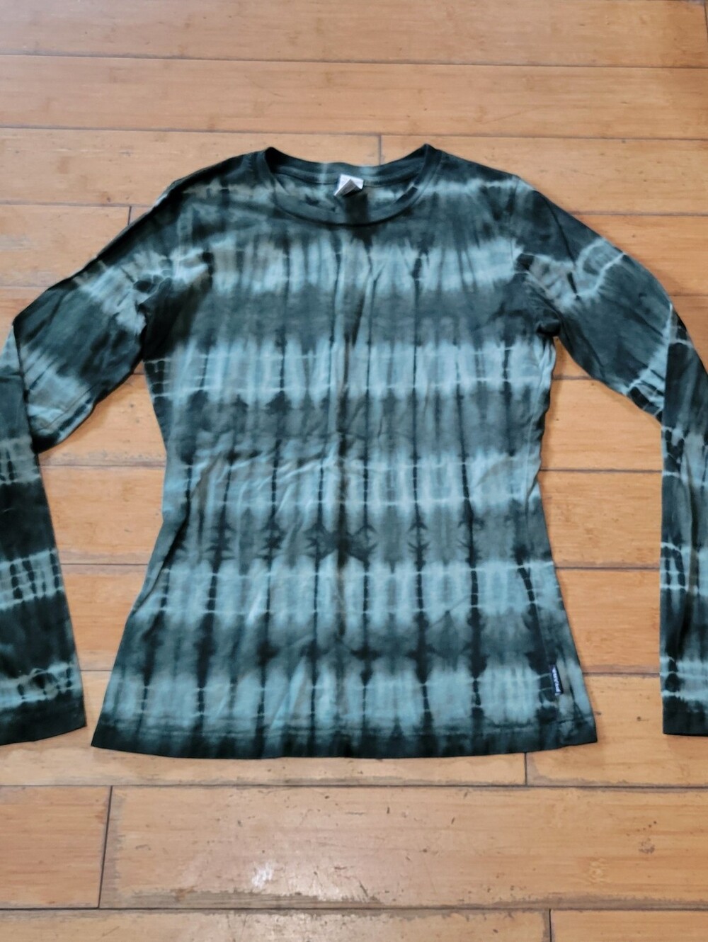 Prana Long Sleeve Organic Cotton Tie Dye T shirt Women's M
